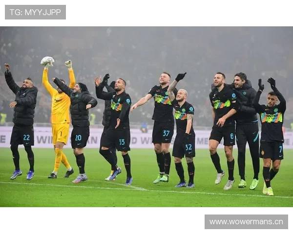 国际米兰边路优势明显,却难以形成持续压制,进攻转化效率面临考验 国际米兰边路优势明显,却难以形成持续压制,进攻转化效率面临考验